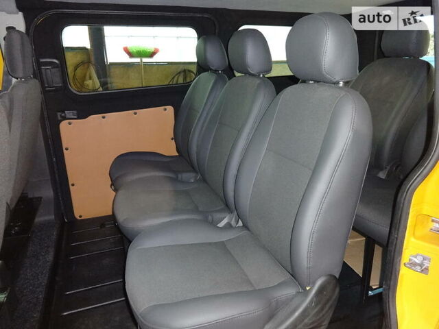 Жовтий Форд Транзит Кастом, об'ємом двигуна 2 л та пробігом 215 тис. км за 17800 $, фото 24 на Automoto.ua