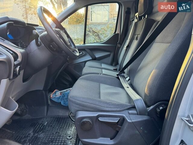 Сірий Форд Транзит Кастом, об'ємом двигуна 2.2 л та пробігом 210 тис. км за 11500 $, фото 22 на Automoto.ua