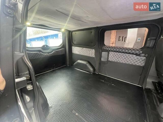 Сірий Форд Транзит Кастом, об'ємом двигуна 2 л та пробігом 195 тис. км за 13000 $, фото 11 на Automoto.ua