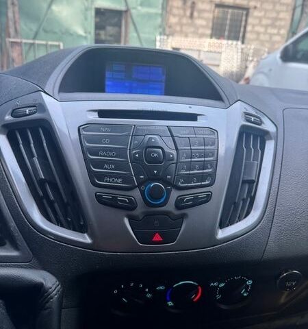 Сірий Форд Транзит Кастом, об'ємом двигуна 2 л та пробігом 200 тис. км за 11750 $, фото 8 на Automoto.ua