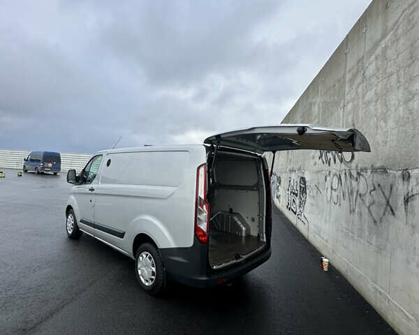 Серый Форд Транзит Кастом, объемом двигателя 2.2 л и пробегом 232 тыс. км за 10800 $, фото 20 на Automoto.ua