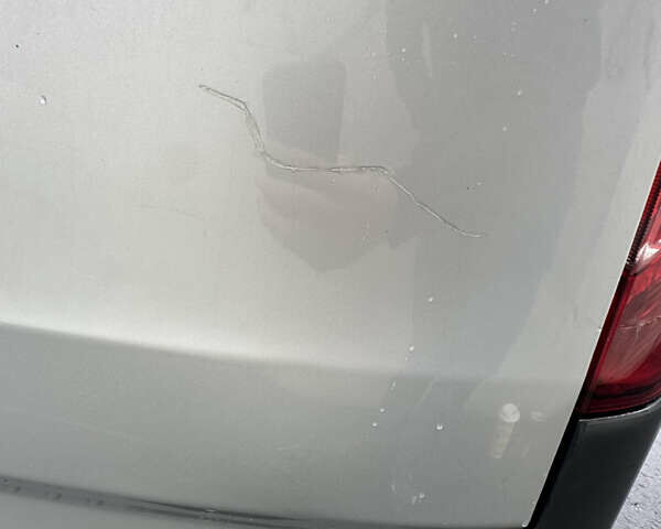 Серый Форд Транзит Кастом, объемом двигателя 2.2 л и пробегом 232 тыс. км за 10800 $, фото 6 на Automoto.ua