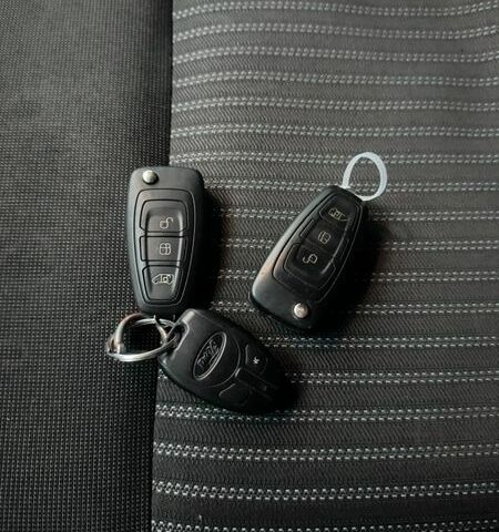 Сірий Форд Транзит Кастом, об'ємом двигуна 2 л та пробігом 200 тис. км за 11750 $, фото 11 на Automoto.ua