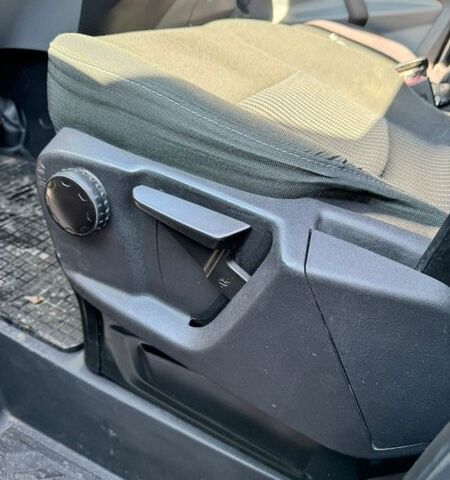 Серый Форд Транзит Кастом, объемом двигателя 2.2 л и пробегом 216 тыс. км за 12500 $, фото 10 на Automoto.ua