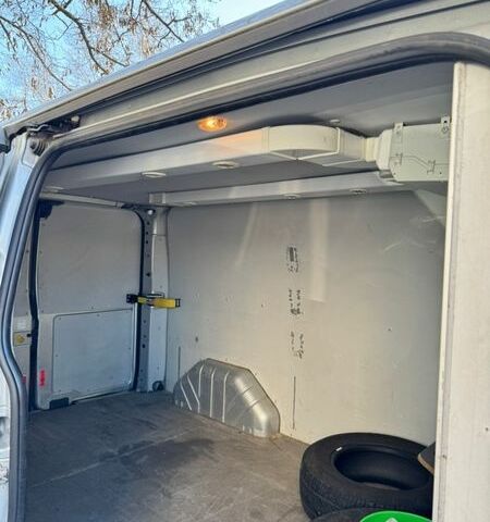 Серый Форд Транзит Кастом, объемом двигателя 2.2 л и пробегом 216 тыс. км за 12500 $, фото 16 на Automoto.ua