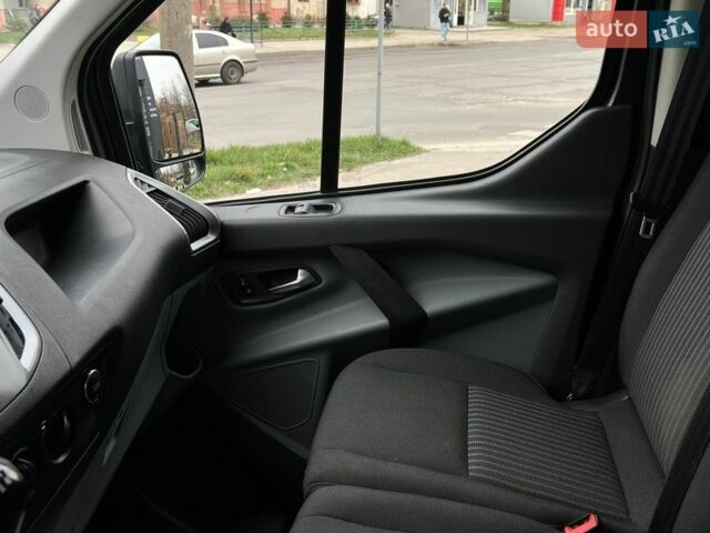 Сірий Форд Транзит Кастом, об'ємом двигуна 2.2 л та пробігом 239 тис. км за 13700 $, фото 16 на Automoto.ua