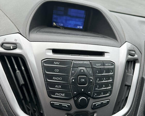 Серый Форд Транзит Кастом, объемом двигателя 2.2 л и пробегом 232 тыс. км за 10800 $, фото 16 на Automoto.ua