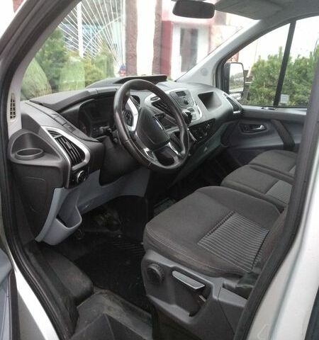 Серый Форд Транзит Кастом, объемом двигателя 2 л и пробегом 286 тыс. км за 11900 $, фото 9 на Automoto.ua