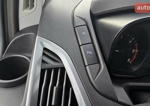 Серый Форд Транзит Кастом, объемом двигателя 2 л и пробегом 210 тыс. км за 13500 $, фото 18 на Automoto.ua