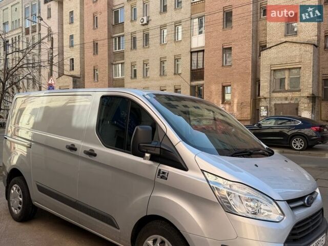 Сірий Форд Транзит Кастом, об'ємом двигуна 2 л та пробігом 261 тис. км за 15000 $, фото 2 на Automoto.ua