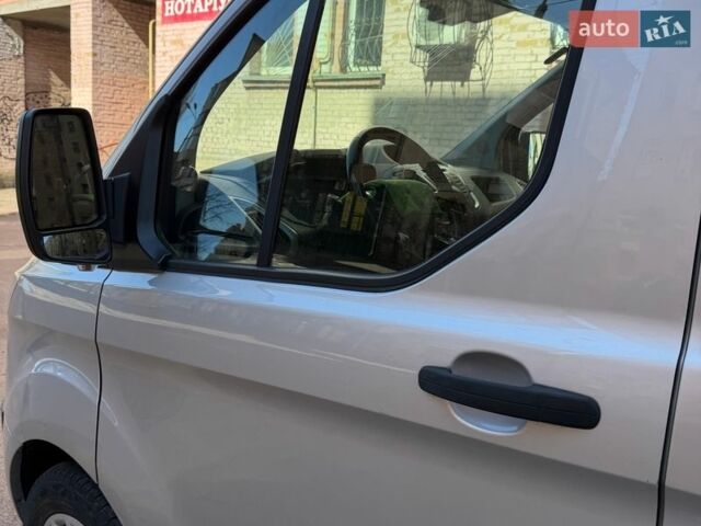 Сірий Форд Транзит Кастом, об'ємом двигуна 2 л та пробігом 261 тис. км за 15000 $, фото 5 на Automoto.ua