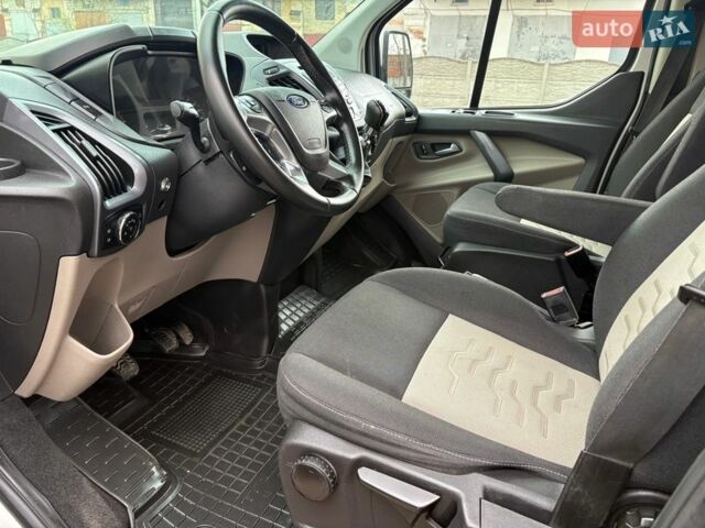 Серый Форд Транзит Кастом, объемом двигателя 2.02 л и пробегом 311 тыс. км за 13800 $, фото 12 на Automoto.ua