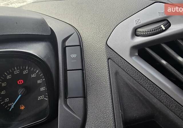 Серый Форд Транзит Кастом, объемом двигателя 2 л и пробегом 210 тыс. км за 13500 $, фото 19 на Automoto.ua