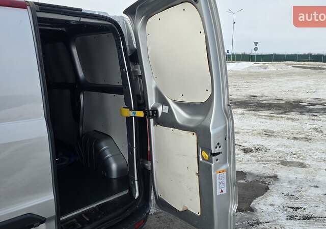Серый Форд Транзит Кастом, объемом двигателя 2 л и пробегом 210 тыс. км за 13500 $, фото 22 на Automoto.ua