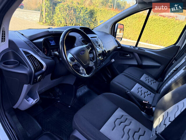 Сірий Форд Транзит Кастом, об'ємом двигуна 2 л та пробігом 105 тис. км за 13300 $, фото 19 на Automoto.ua