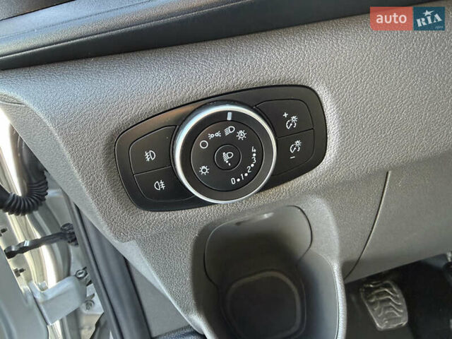 Серый Форд Транзит Кастом, объемом двигателя 2 л и пробегом 187 тыс. км за 17900 $, фото 22 на Automoto.ua