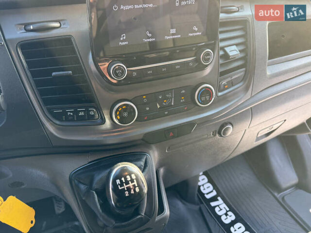 Сірий Форд Транзит Кастом, об'ємом двигуна 2 л та пробігом 187 тис. км за 17900 $, фото 24 на Automoto.ua