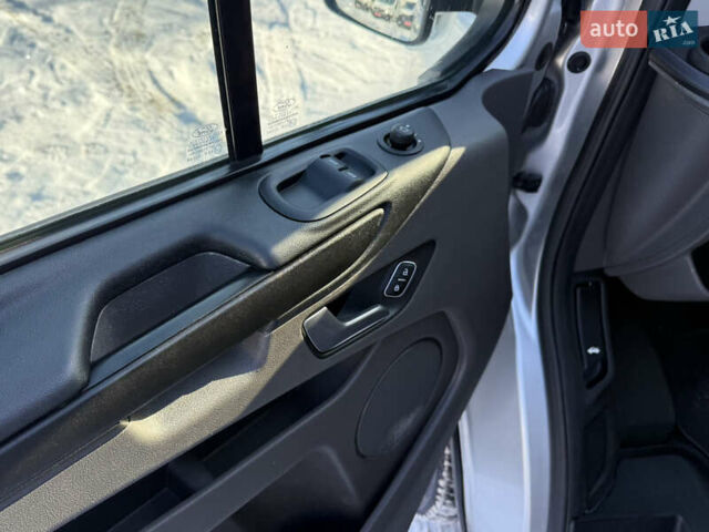 Серый Форд Транзит Кастом, объемом двигателя 2 л и пробегом 187 тыс. км за 17900 $, фото 20 на Automoto.ua