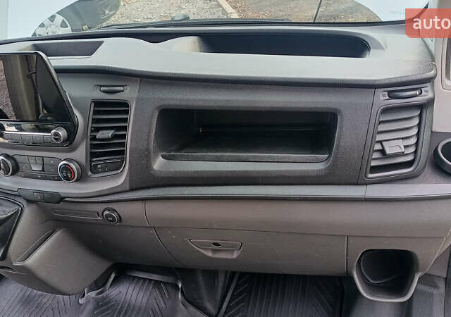 Серый Форд Транзит Кастом, объемом двигателя 2 л и пробегом 187 тыс. км за 16900 $, фото 28 на Automoto.ua