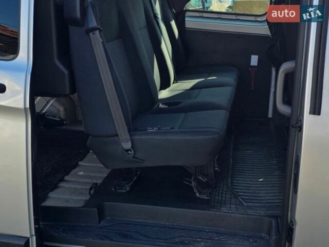 Серый Форд Транзит Кастом, объемом двигателя 2 л и пробегом 201 тыс. км за 19000 $, фото 9 на Automoto.ua