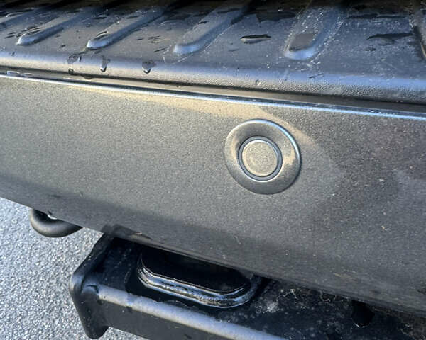 Серый Форд Транзит Кастом, объемом двигателя 2 л и пробегом 234 тыс. км за 18900 $, фото 21 на Automoto.ua