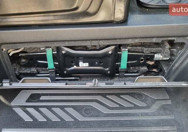 Сірий Форд Транзит Кастом, об'ємом двигуна 2 л та пробігом 220 тис. км за 18500 $, фото 41 на Automoto.ua