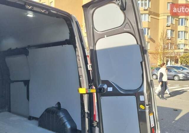 Сірий Форд Транзит Кастом, об'ємом двигуна 2 л та пробігом 220 тис. км за 18500 $, фото 17 на Automoto.ua