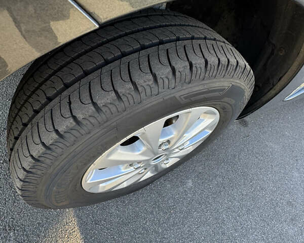 Серый Форд Транзит Кастом, объемом двигателя 2 л и пробегом 234 тыс. км за 18900 $, фото 15 на Automoto.ua