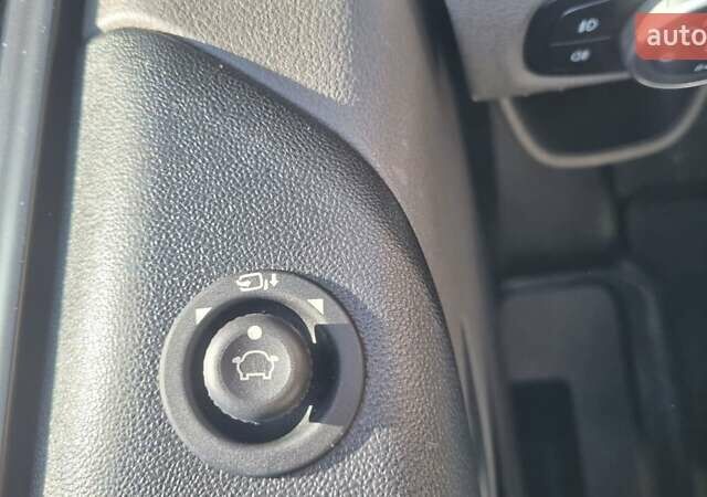 Сірий Форд Транзит Кастом, об'ємом двигуна 2 л та пробігом 220 тис. км за 18500 $, фото 26 на Automoto.ua