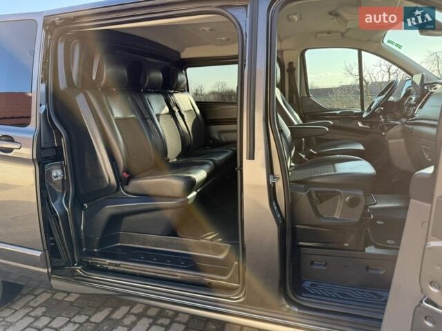 Серый Форд Транзит Кастом, объемом двигателя 2 л и пробегом 199 тыс. км за 25950 $, фото 33 на Automoto.ua