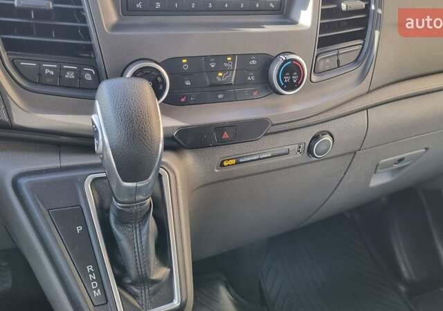 Сірий Форд Транзит Кастом, об'ємом двигуна 2 л та пробігом 220 тис. км за 18500 $, фото 23 на Automoto.ua