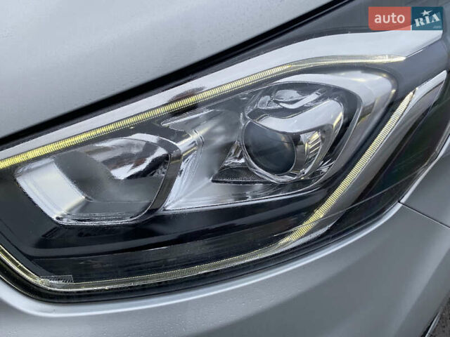 Сірий Форд Транзит Кастом, об'ємом двигуна 2 л та пробігом 216 тис. км за 17550 $, фото 53 на Automoto.ua