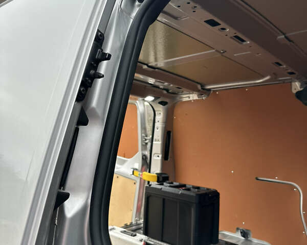 Серый Форд Транзит Кастом, объемом двигателя 2 л и пробегом 245 тыс. км за 16800 $, фото 53 на Automoto.ua