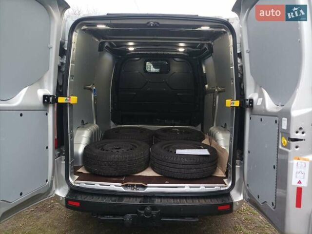 Серый Форд Транзит Кастом, объемом двигателя 2 л и пробегом 209 тыс. км за 17200 $, фото 19 на Automoto.ua