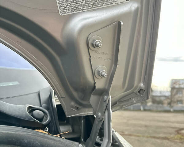 Серый Форд Транзит Кастом, объемом двигателя 2 л и пробегом 245 тыс. км за 16800 $, фото 36 на Automoto.ua