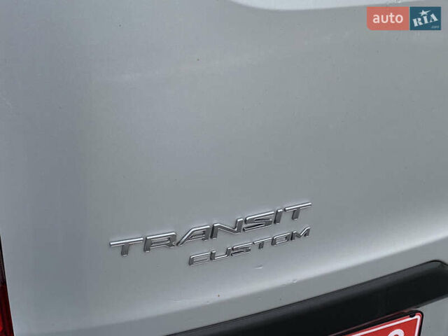 Сірий Форд Транзит Кастом, об'ємом двигуна 2 л та пробігом 216 тис. км за 17550 $, фото 64 на Automoto.ua
