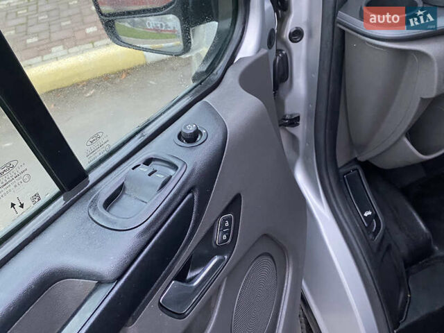 Сірий Форд Транзит Кастом, об'ємом двигуна 2 л та пробігом 216 тис. км за 17550 $, фото 30 на Automoto.ua