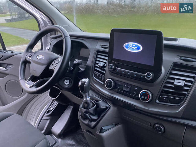 Сірий Форд Транзит Кастом, об'ємом двигуна 2 л та пробігом 216 тис. км за 17550 $, фото 27 на Automoto.ua