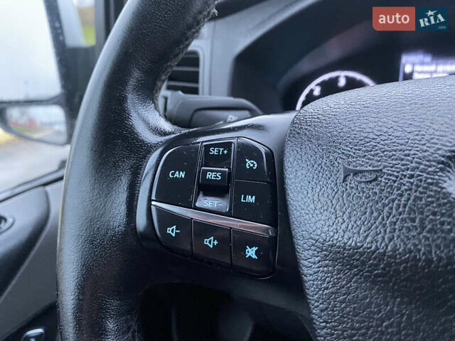 Сірий Форд Транзит Кастом, об'ємом двигуна 2 л та пробігом 216 тис. км за 17550 $, фото 37 на Automoto.ua