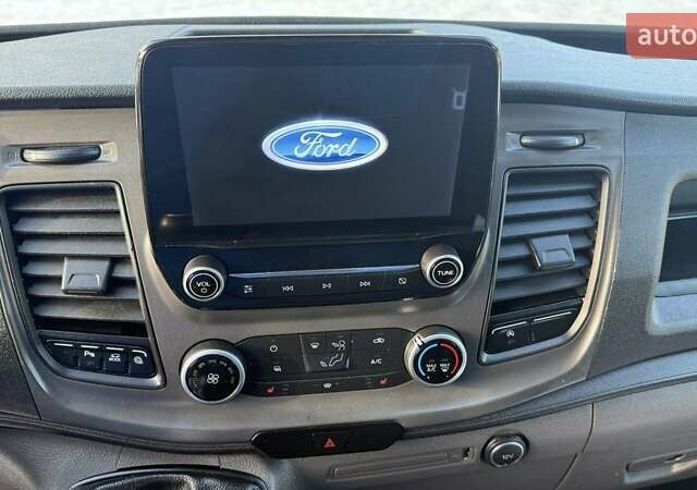 Серый Форд Транзит Кастом, объемом двигателя 2 л и пробегом 112 тыс. км за 17300 $, фото 41 на Automoto.ua