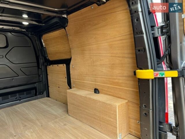 Серый Форд Транзит Кастом, объемом двигателя 2 л и пробегом 200 тыс. км за 19999 $, фото 14 на Automoto.ua