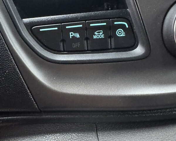 Серый Форд Транзит Кастом, объемом двигателя 2 л и пробегом 81 тыс. км за 29900 $, фото 24 на Automoto.ua