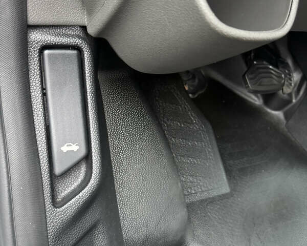 Серый Форд Транзит Кастом, объемом двигателя 2 л и пробегом 81 тыс. км за 29900 $, фото 21 на Automoto.ua