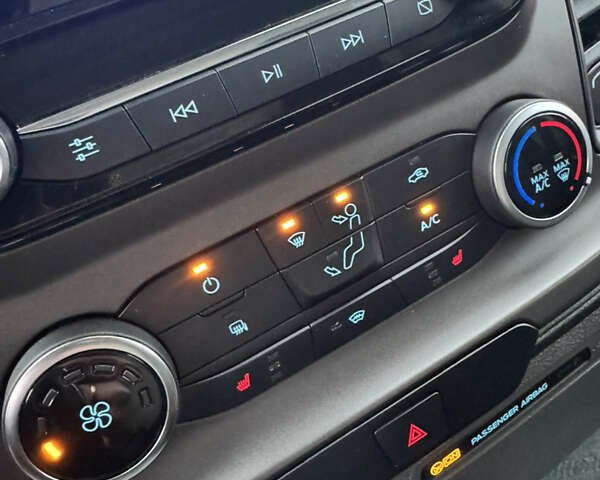 Серый Форд Транзит Кастом, объемом двигателя 2 л и пробегом 81 тыс. км за 25500 $, фото 26 на Automoto.ua