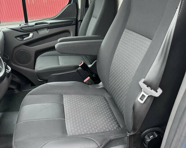 Серый Форд Транзит Кастом, объемом двигателя 2 л и пробегом 81 тыс. км за 25500 $, фото 28 на Automoto.ua