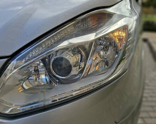 Сірий Форд Транзит Кастом, об'ємом двигуна 2 л та пробігом 225 тис. км за 14800 $, фото 8 на Automoto.ua