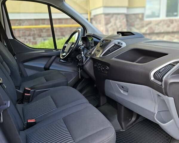 Сірий Форд Транзит Кастом, об'ємом двигуна 2 л та пробігом 225 тис. км за 14800 $, фото 7 на Automoto.ua