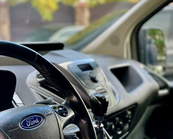 Сірий Форд Транзит Кастом, об'ємом двигуна 2 л та пробігом 225 тис. км за 14800 $, фото 22 на Automoto.ua