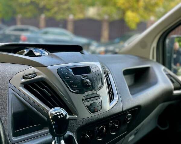 Сірий Форд Транзит Кастом, об'ємом двигуна 2 л та пробігом 225 тис. км за 14800 $, фото 21 на Automoto.ua