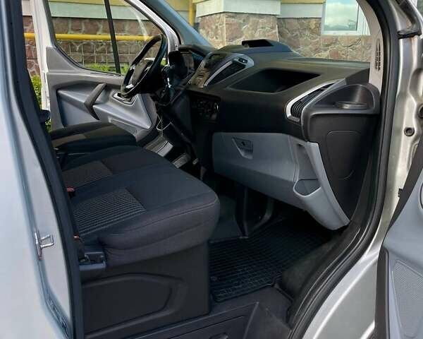 Сірий Форд Транзит Кастом, об'ємом двигуна 2 л та пробігом 225 тис. км за 14800 $, фото 26 на Automoto.ua